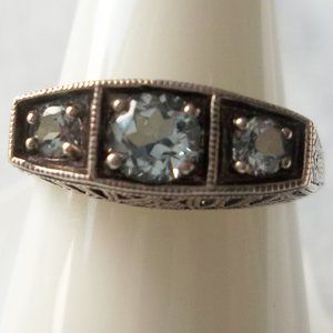 A aquamarine gemstone ring, 925 silver, size 8, promise ring.